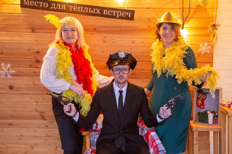 Новогоднее украшение зала для корпоратива в Актау